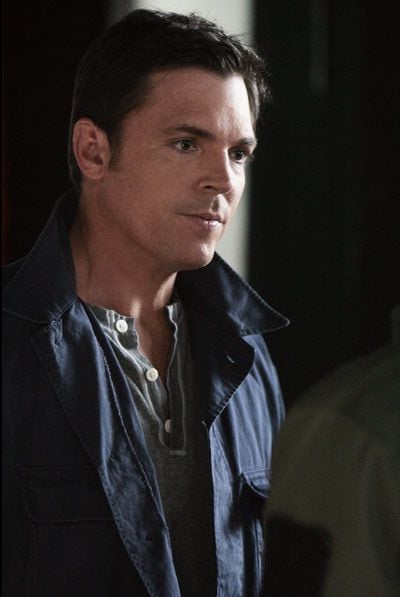 Nicholas Lea