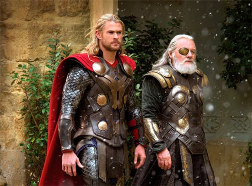 Thor: El mundo oscuro': ¡Chris Hemsworth y papá Odín dando un paseo en la  NUEVA FOTO! - Noticias de cine 