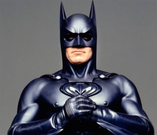 George Clooney se arrepiente de los pezones del Caballero Oscuro en 'Batman  y Robin' - Noticias de cine 